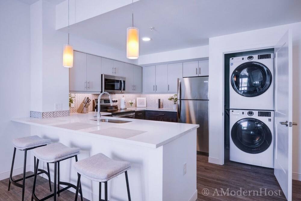 Photo of Kitchen in Monroe Ward