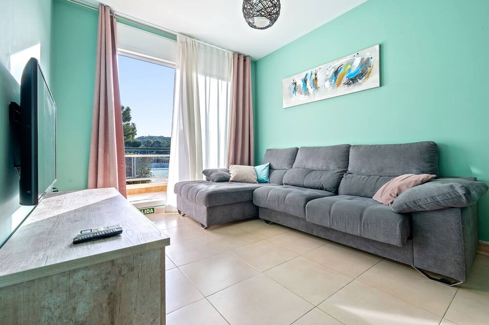 Photo of Livingroom in Cucalon