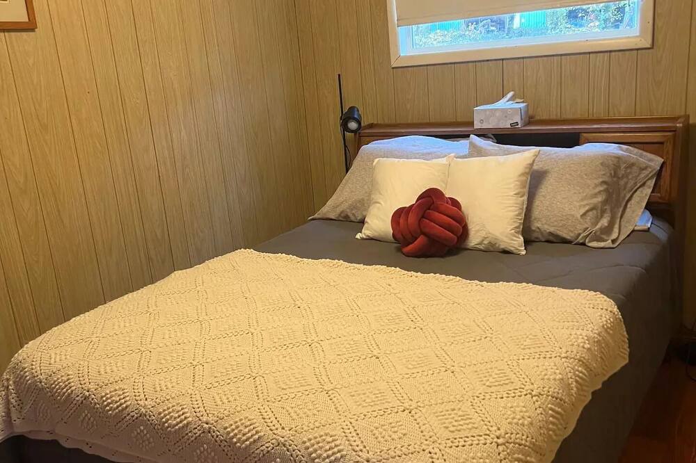 Photo of Bedroom in Corvallis