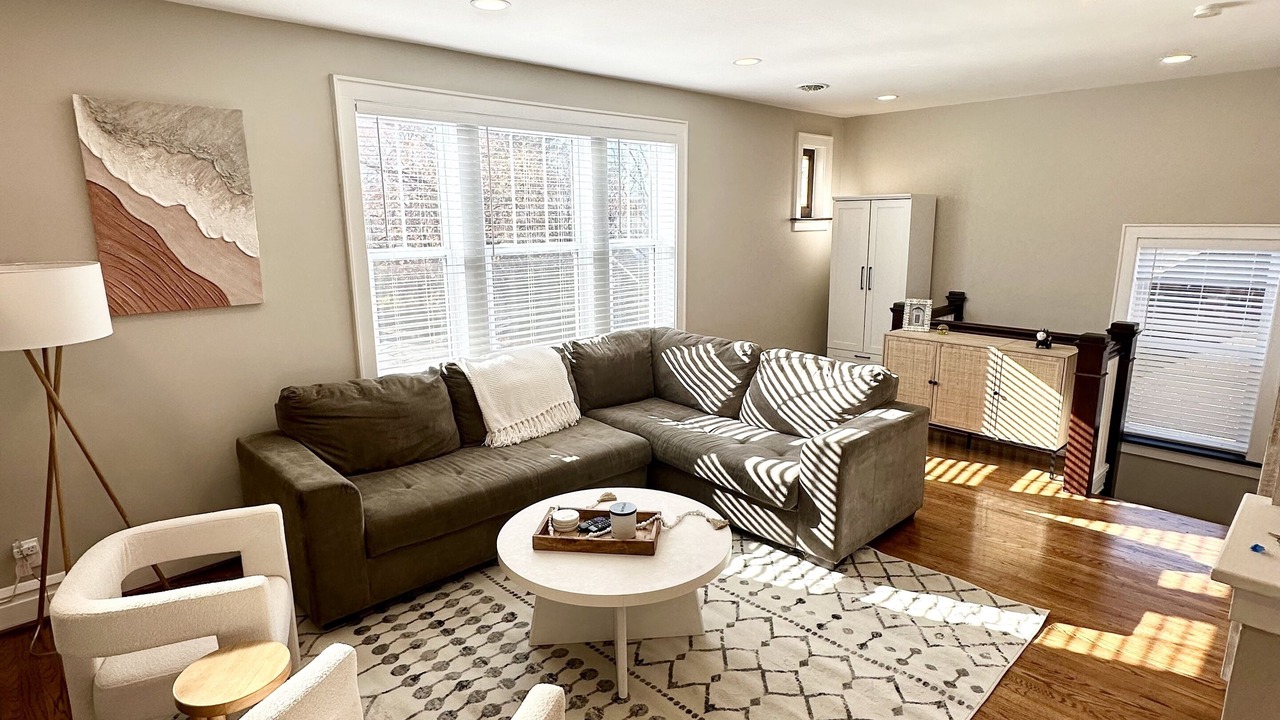 Photo of Livingroom in Richmond Heights