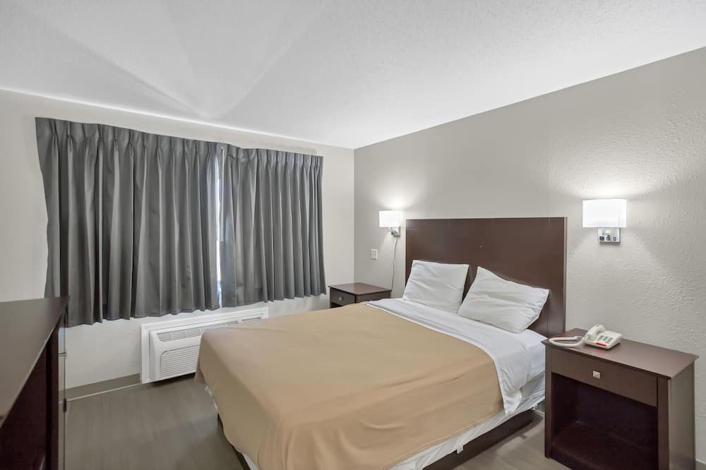 Photo of Bedroom in Chicago Ridge