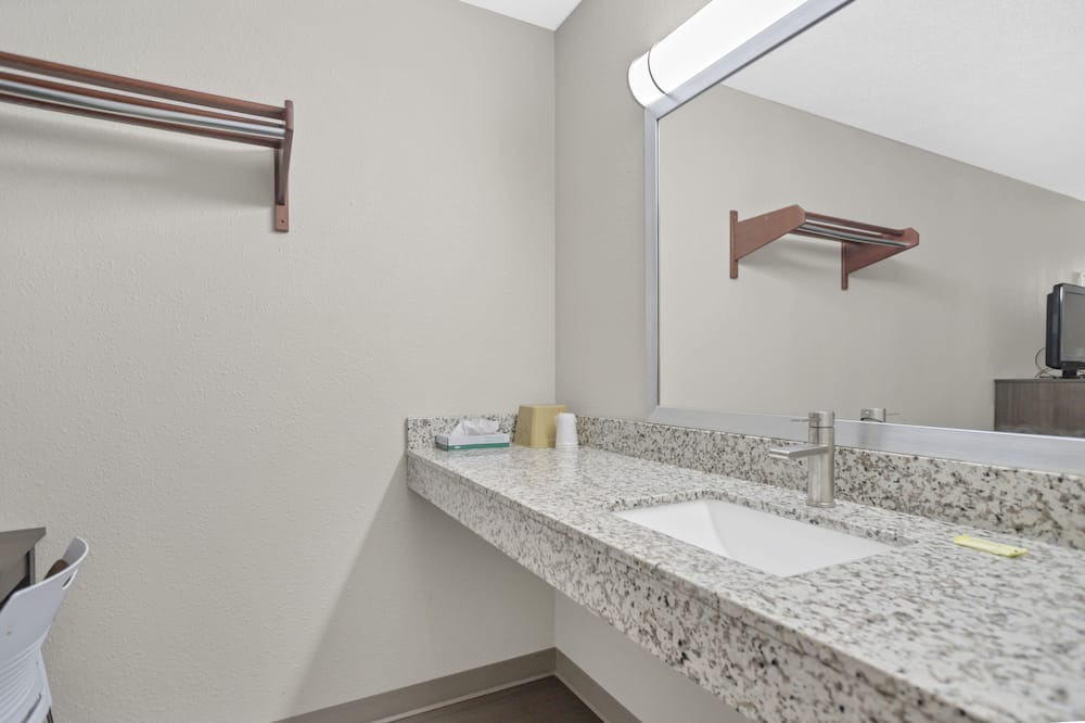 Photo of Bathroom in Chicago Ridge