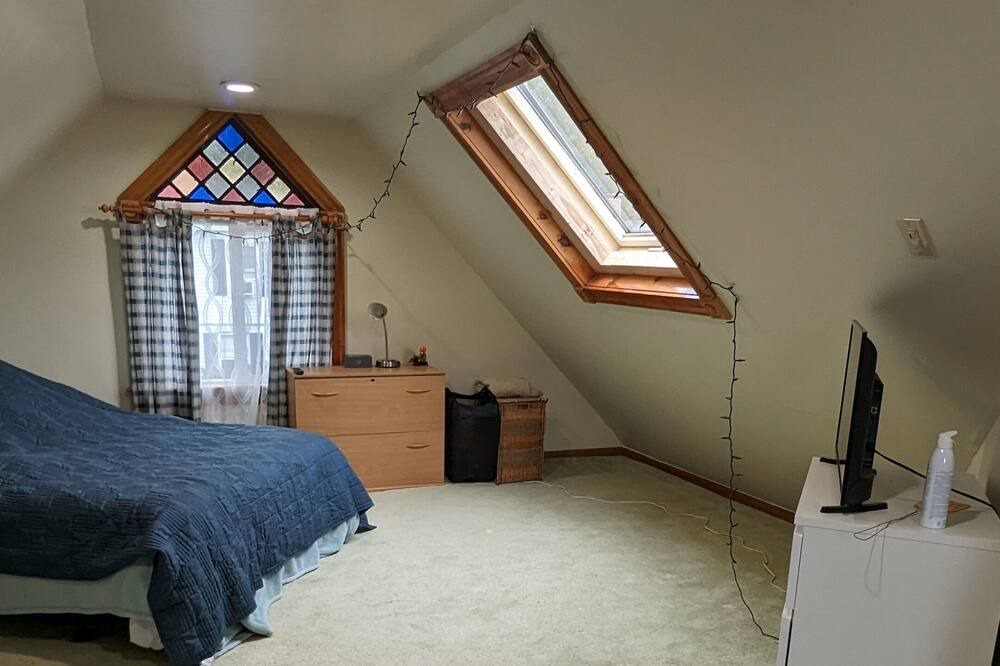 Photo of Bedroom in Hyde Square