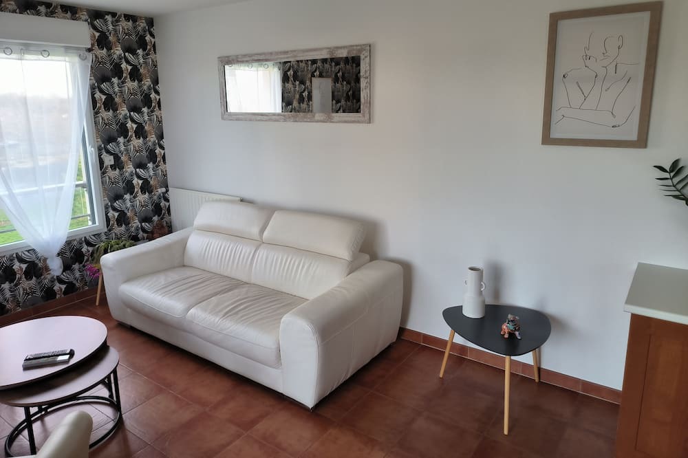 Photo of Livingroom in Cesson-Sevigne