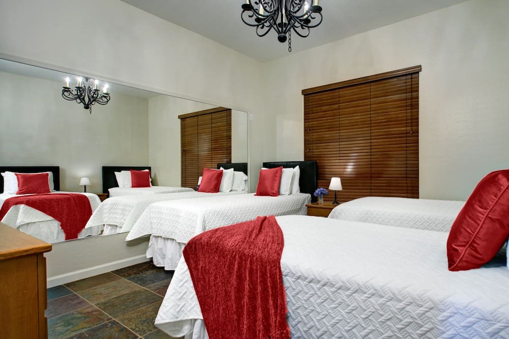 Photo of Bedroom in Pinnacle Peak