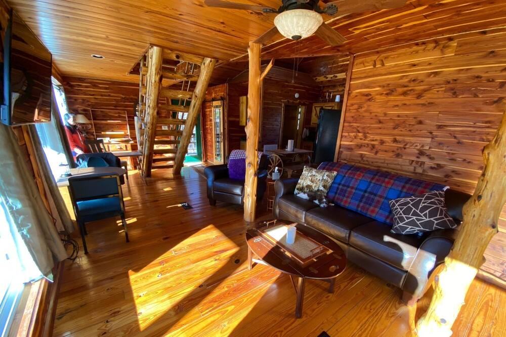 Photo of Others in Mammoth Spring