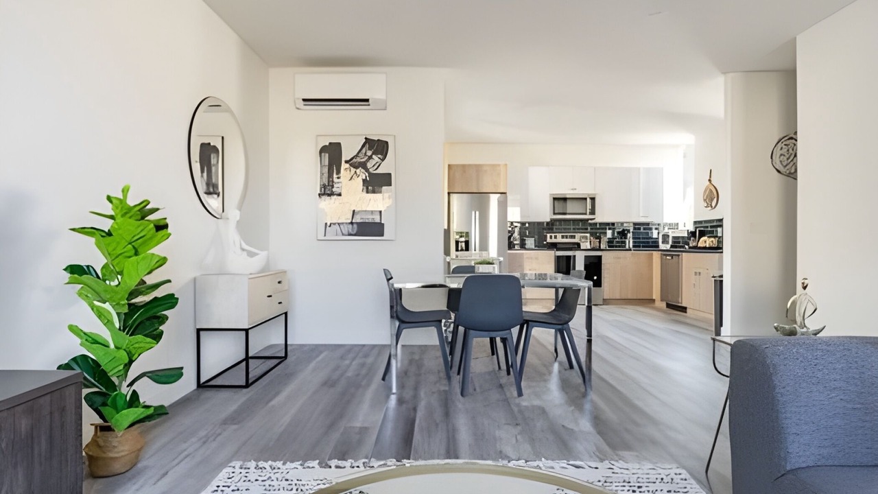 Photo of Others in Mid-Beacon Hill