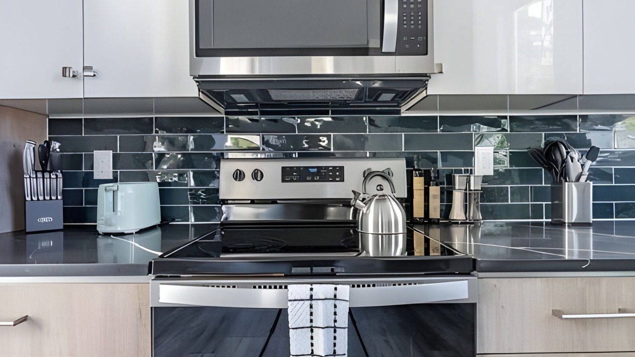 Photo of Kitchen in Mid-Beacon Hill