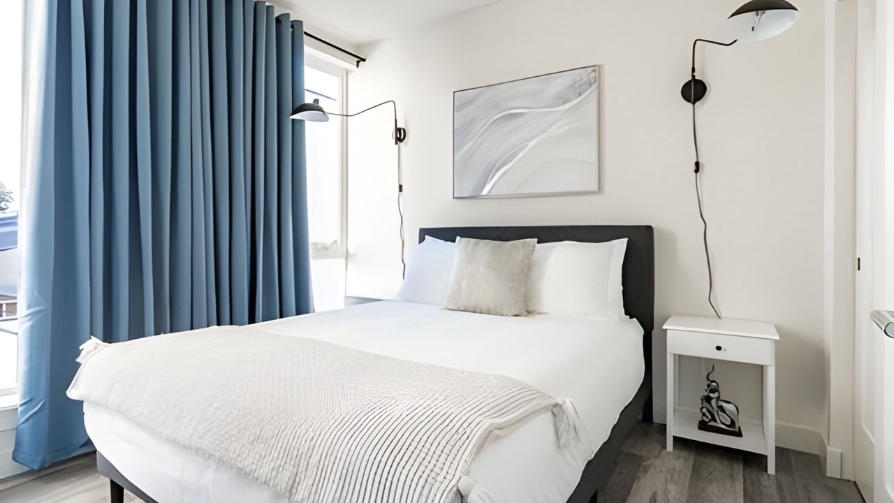 Photo of Others in Mid-Beacon Hill