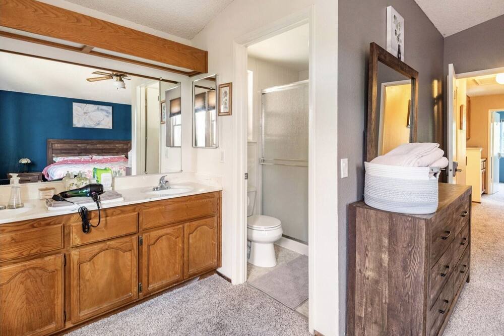 Photo of Bathroom in Elk Grove