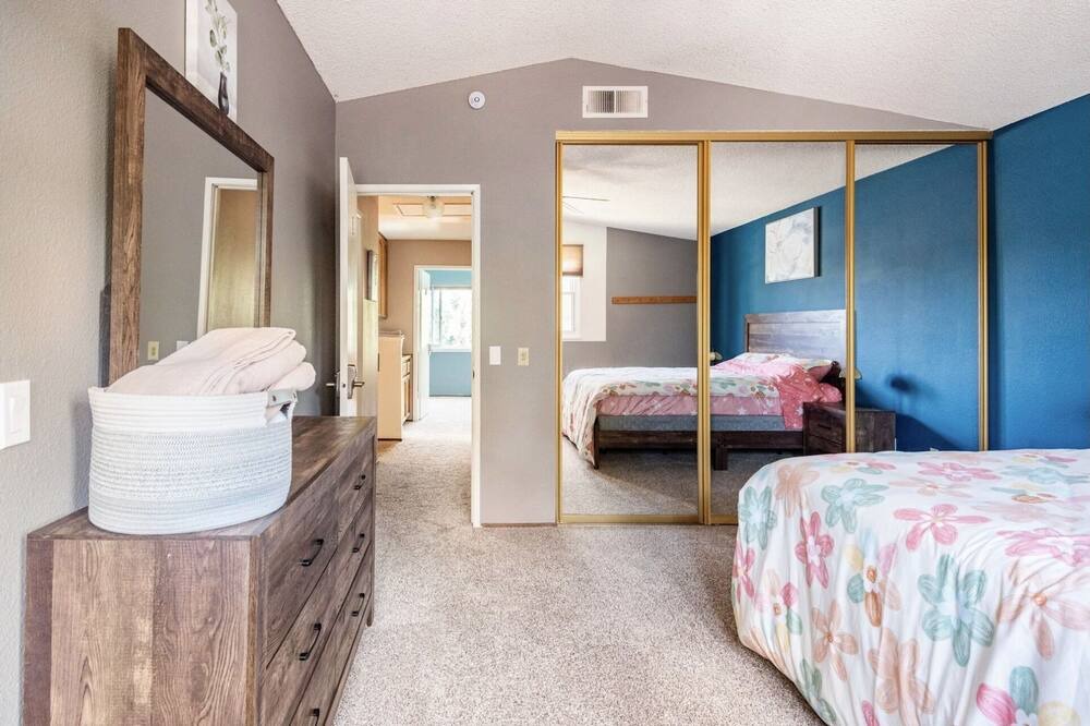 Photo of Bedroom in Elk Grove