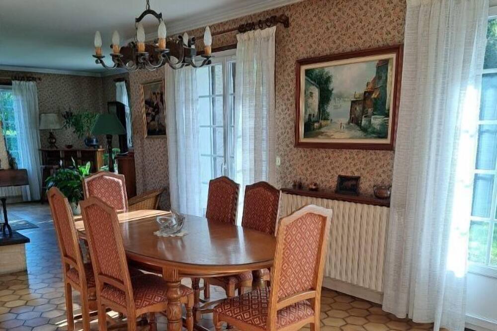 Photo of Others in Bures-sur-Yvette