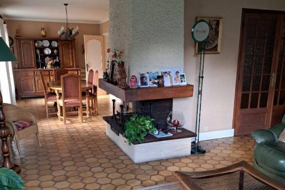 Photo of Others in Bures-sur-Yvette