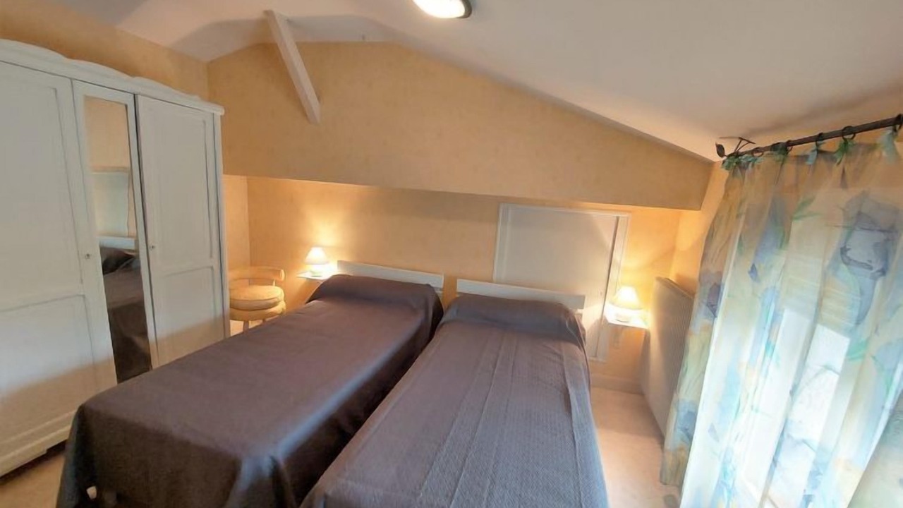 Photo of Others in Brax