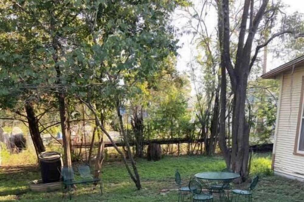 Photo of Outdoor in Utopia