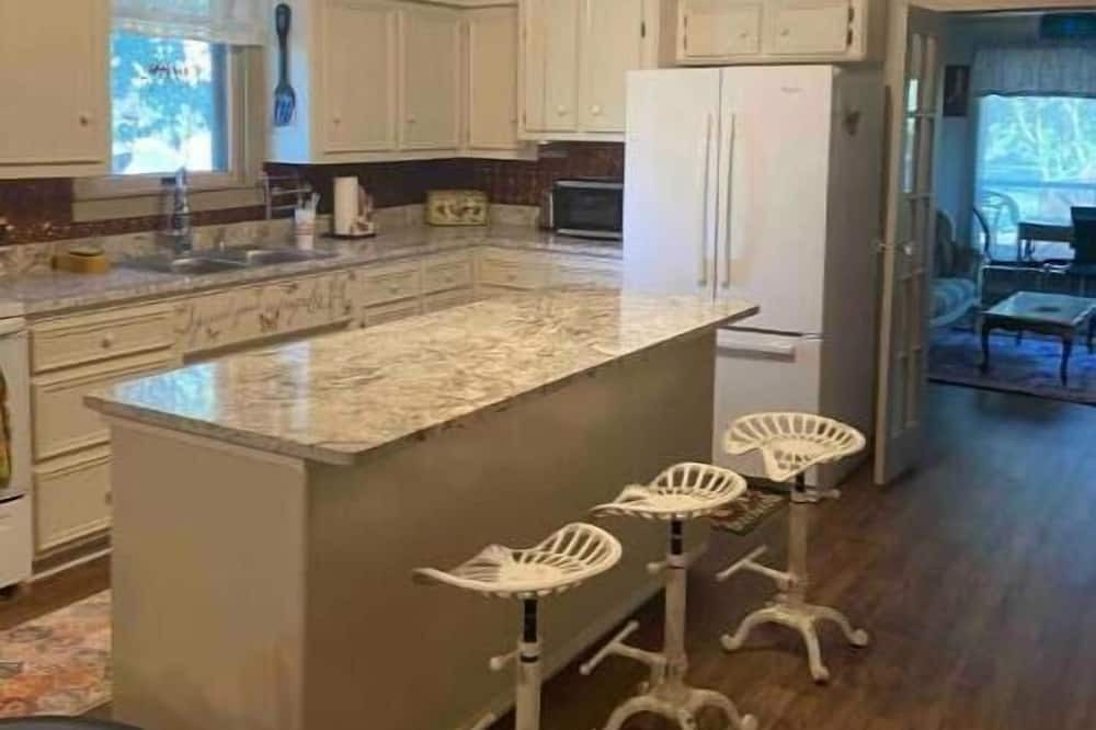 Photo of Kitchen in Utopia