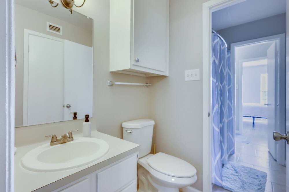 Photo of Bathroom in Southwood Valley