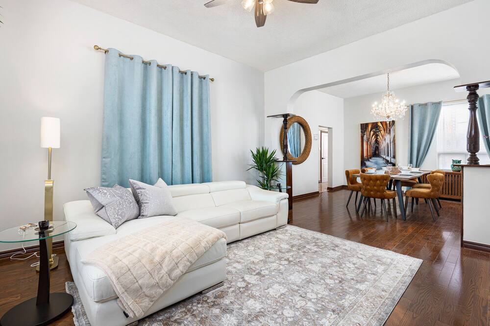 Photo of Bedroom in Little Portugal