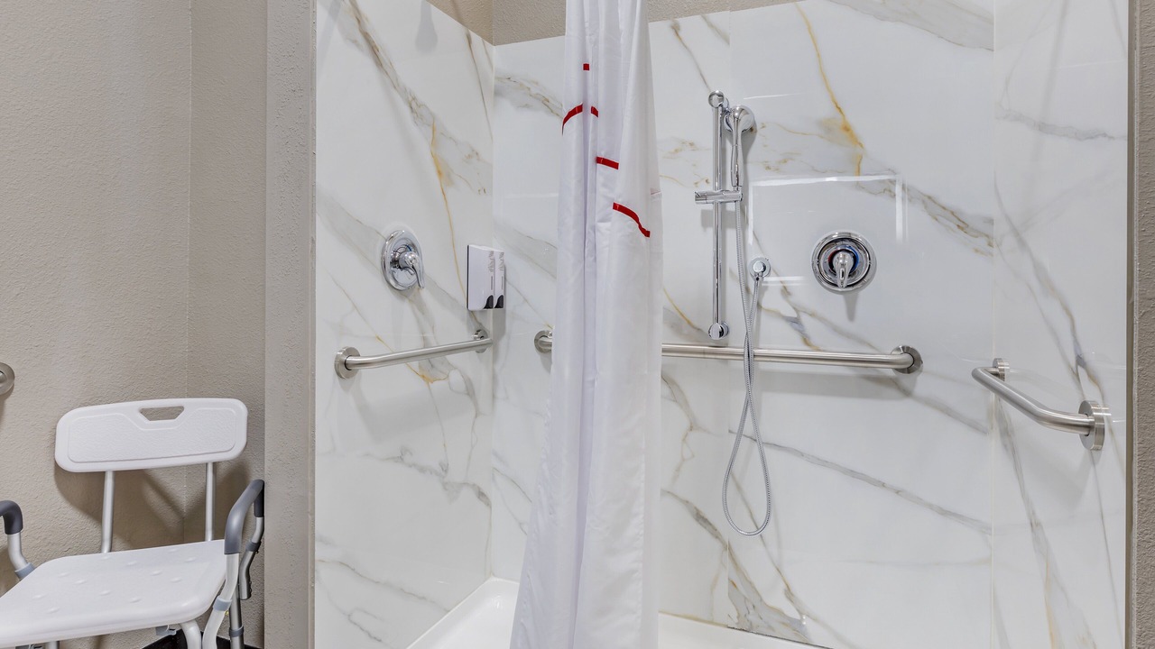 Photo of Bathroom in Hutchins