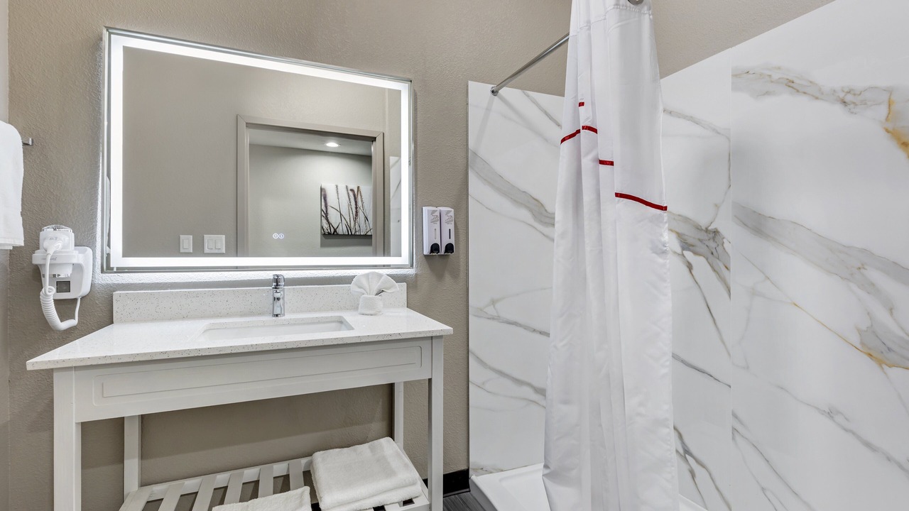 Photo of Bathroom in Hutchins