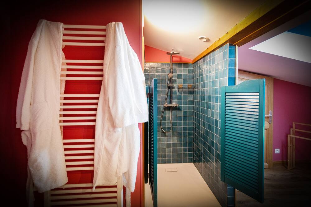 Photo of Bathroom in Revel