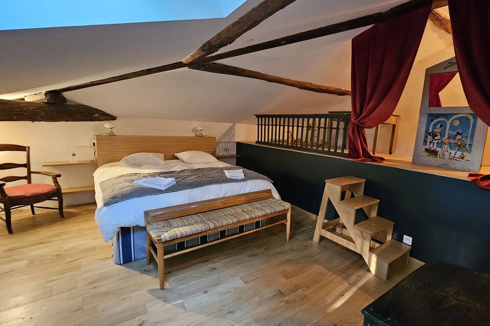 Photo of Bedroom in Revel