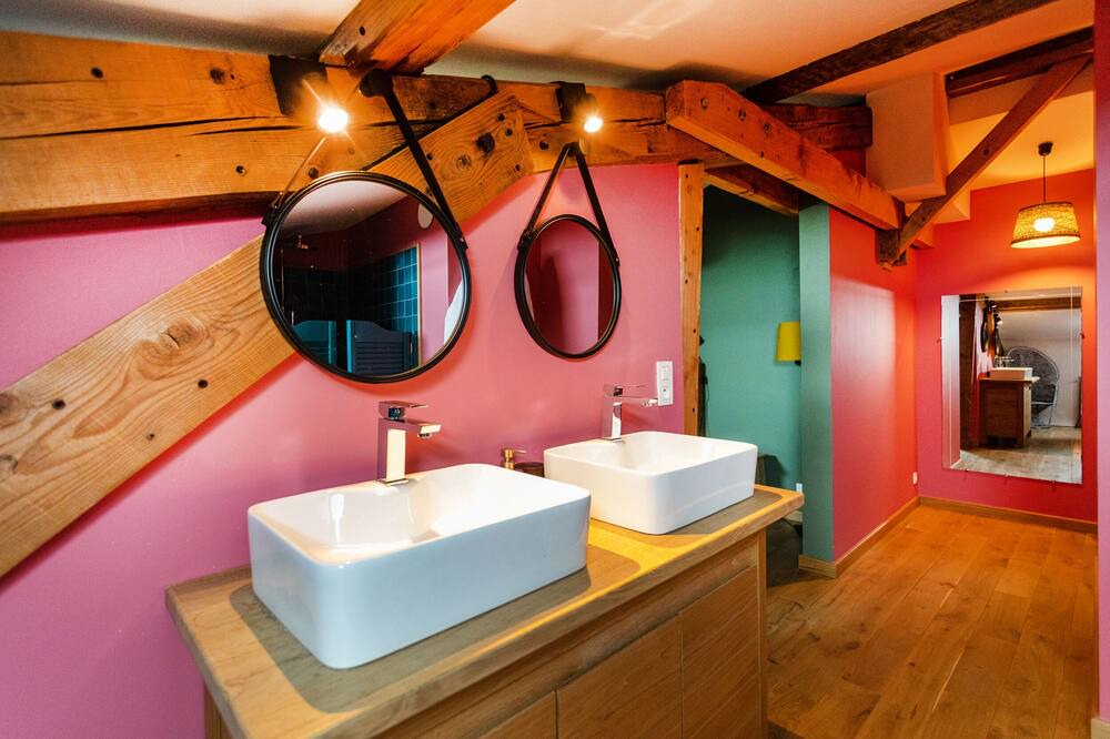 Photo of Bathroom in Revel