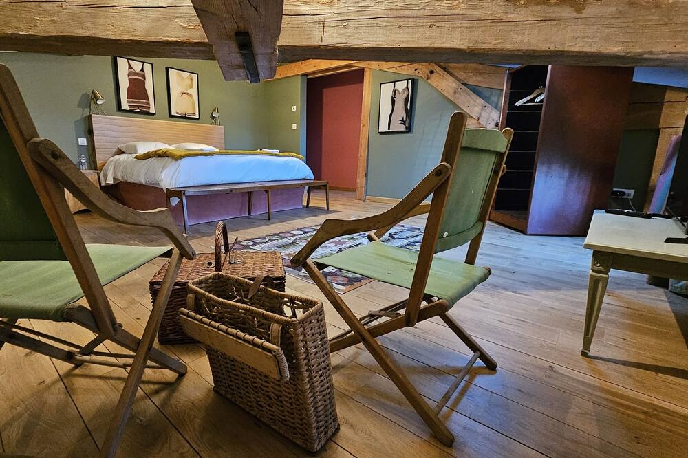 Photo of Bedroom in Revel