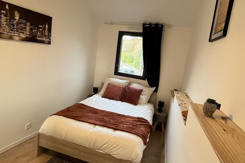 Photo of Bedroom in Saint-Aignan-Grandlieu