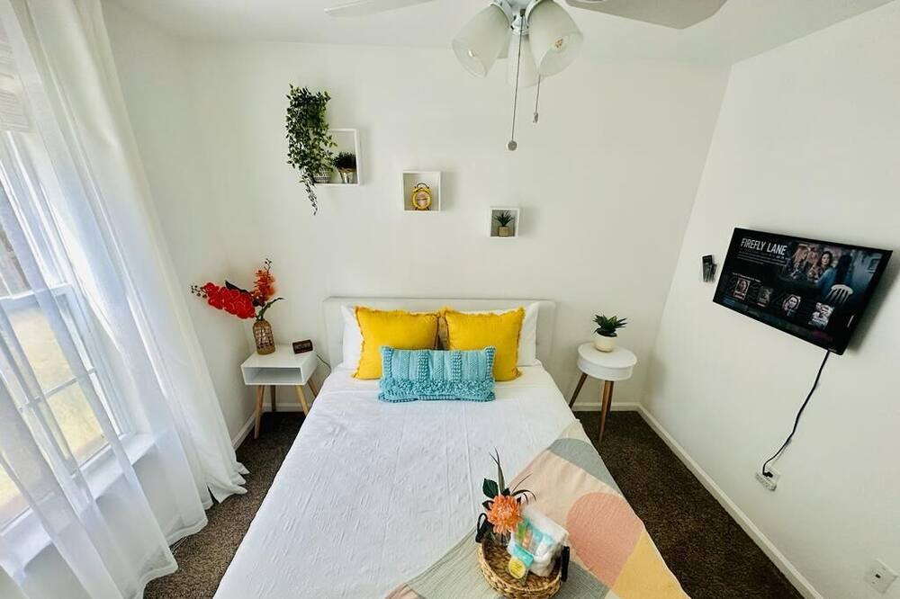 Photo of Bedroom in Crawfordville