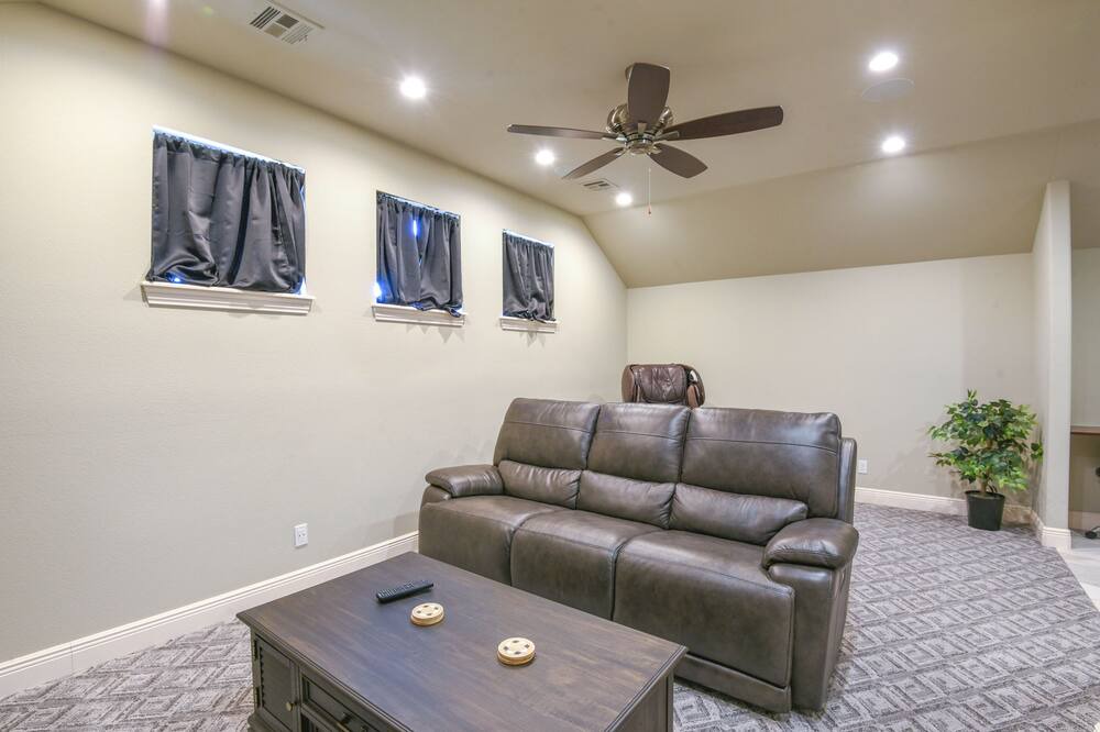 Photo of Livingroom in Owasso
