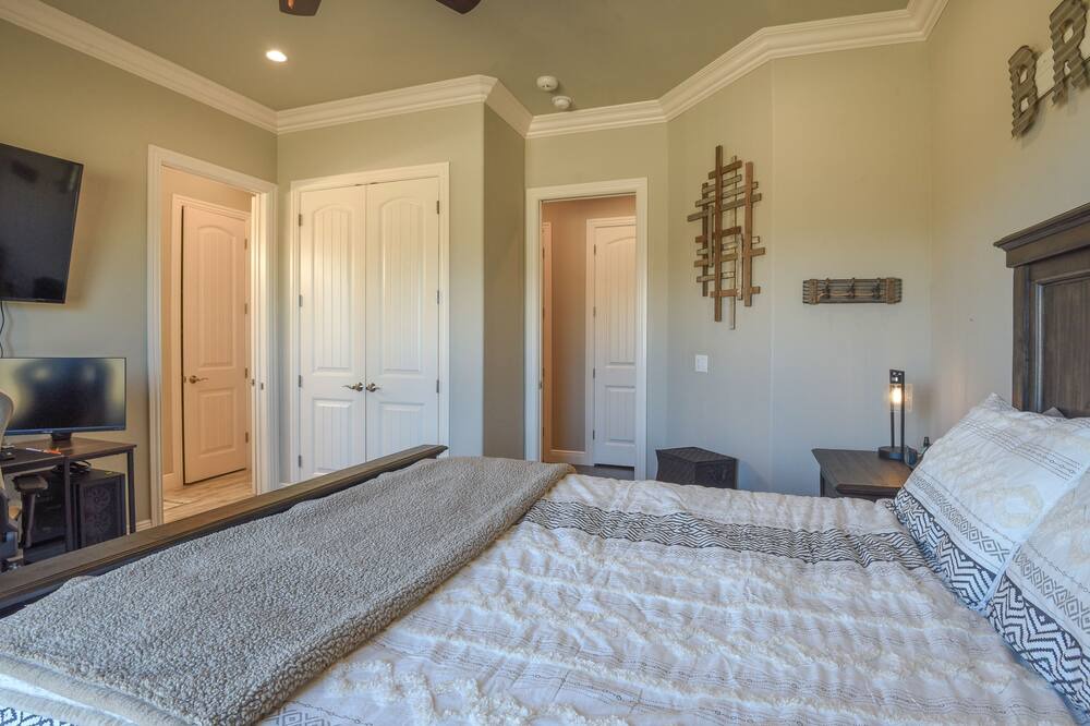 Photo of Bedroom in Owasso