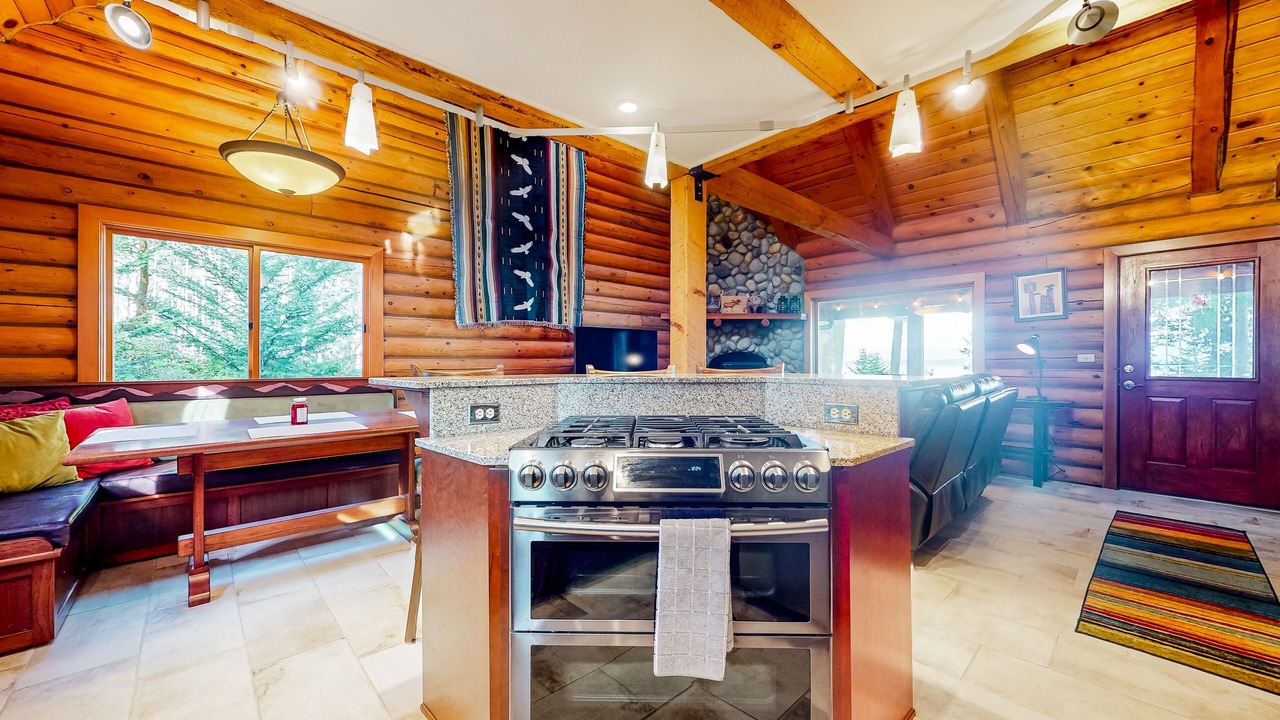 Photo of Kitchen in Oak Harbor