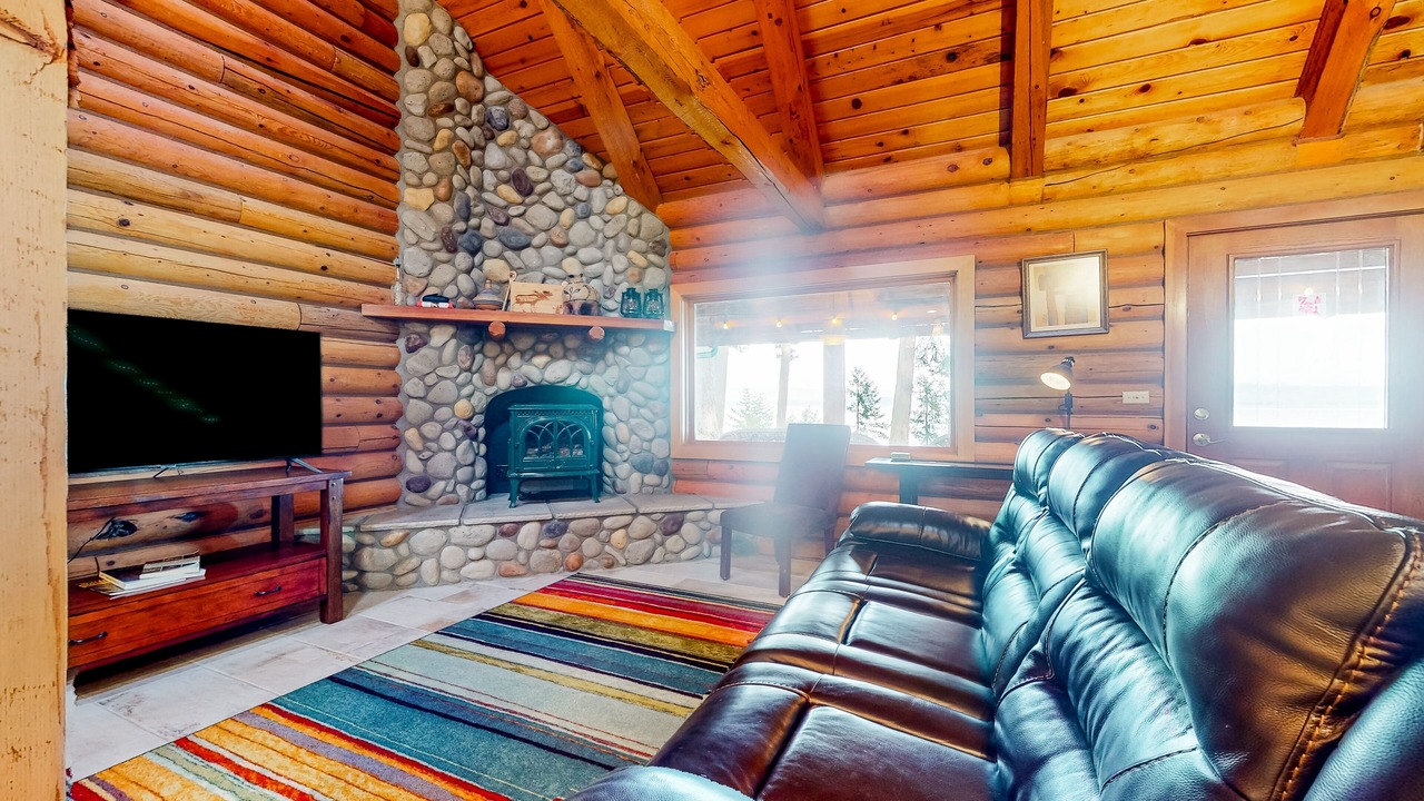 Photo of Livingroom in Oak Harbor