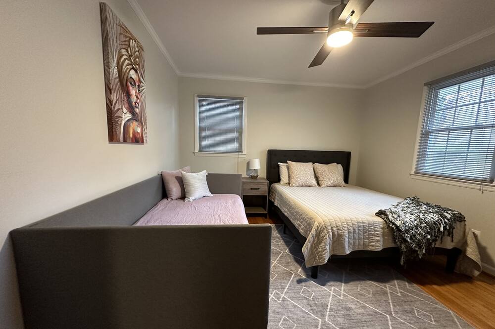 Photo of Bedroom in Northeast Raleigh