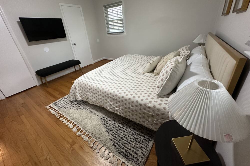 Photo of Bedroom in Northeast Raleigh