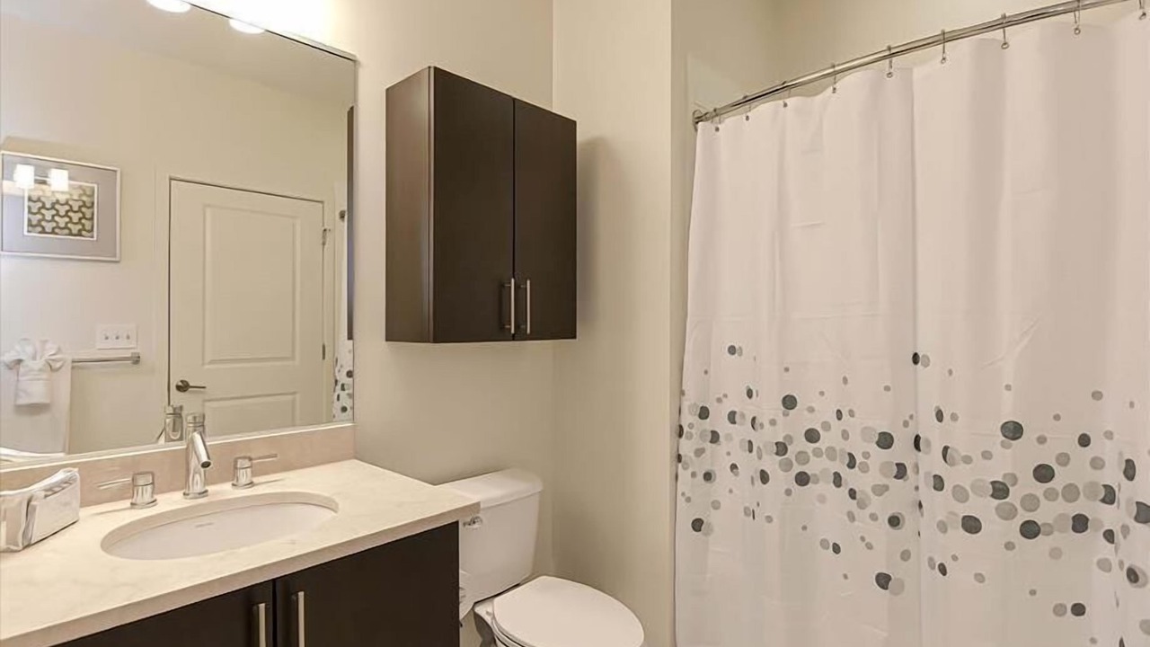 Photo of Bathroom in Central-Maverick Square - Paris Street