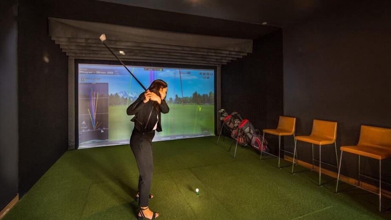 Photo of Others in Central-Maverick Square - Paris Street