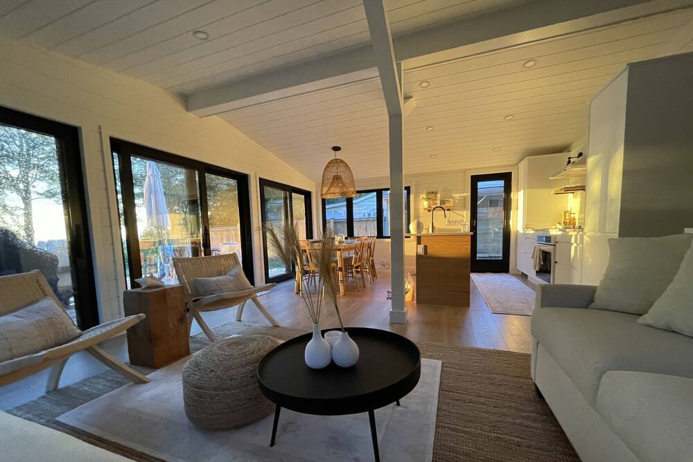 Photo of Livingroom in Lambton Shores