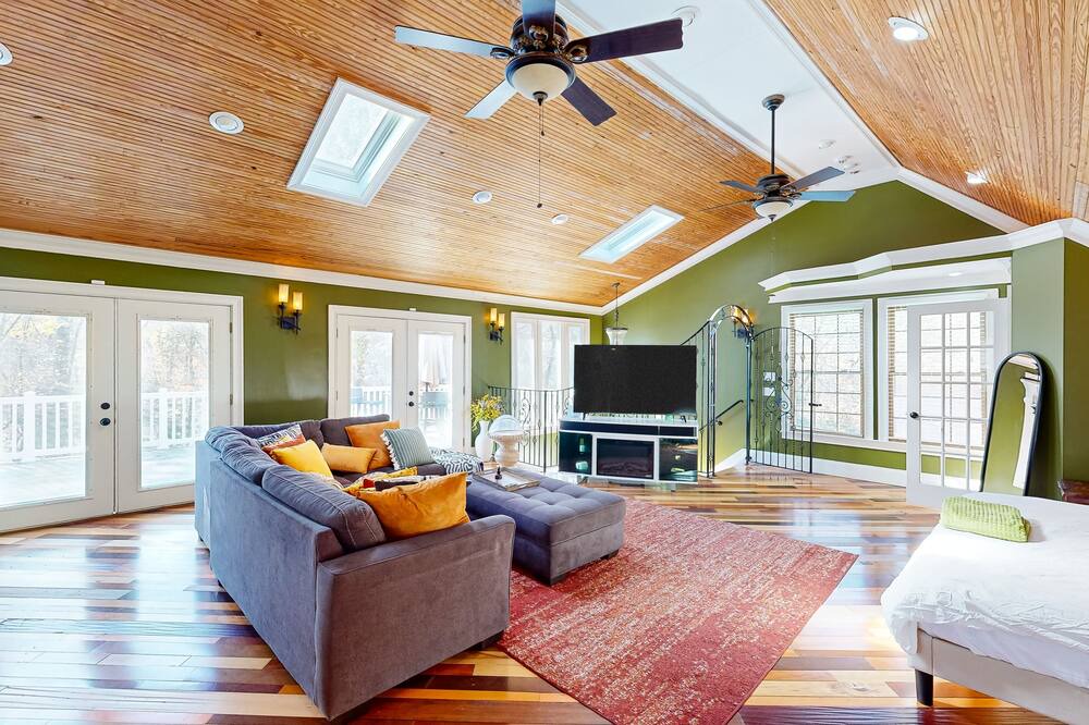 Photo of Livingroom in Chester County