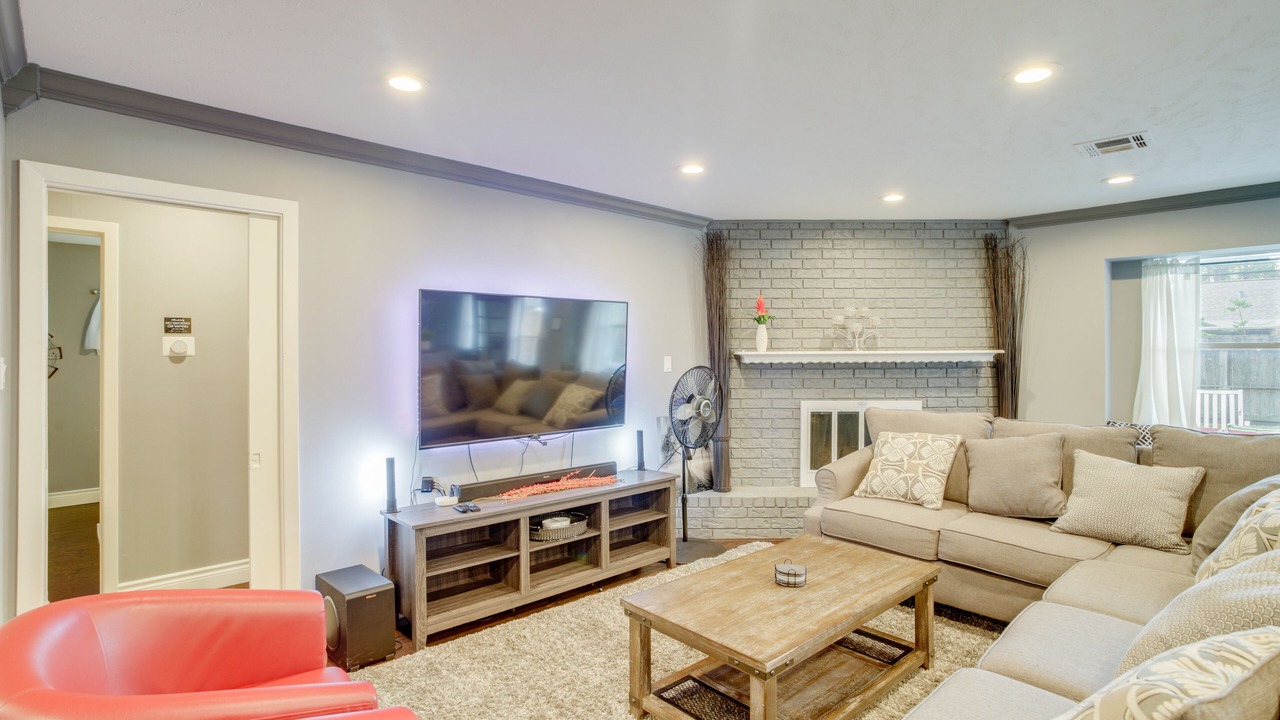 Photo of Livingroom in Spring Branch West