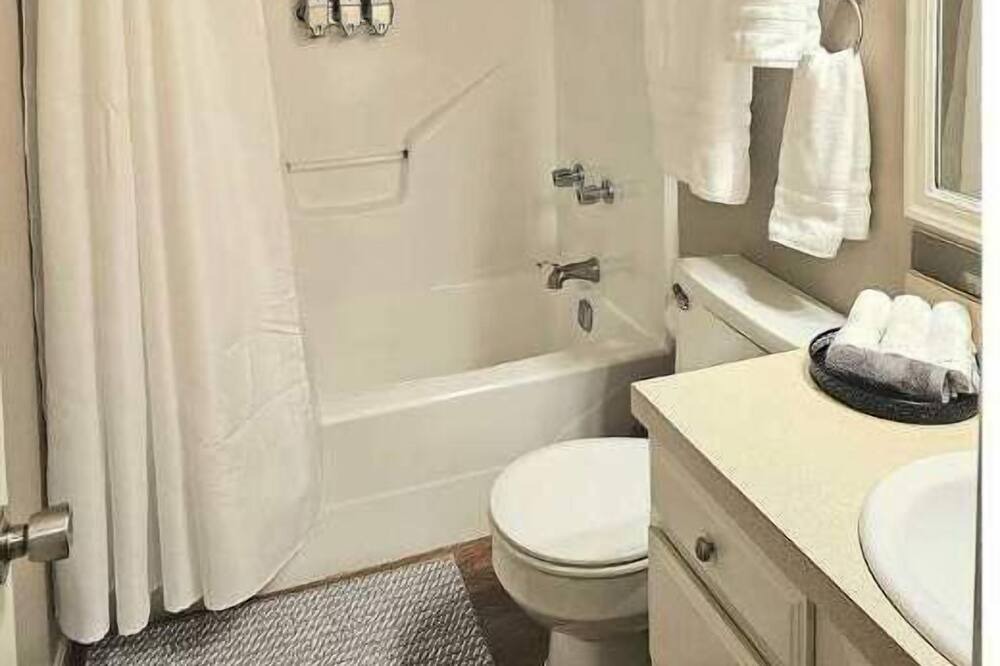 Photo of Bathroom in Wake Village