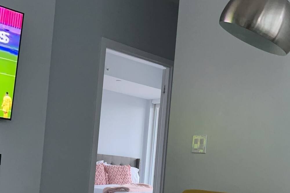 Photo of Livingroom in Humber Bay