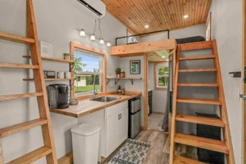 Photo of Kitchen in Hunt Club