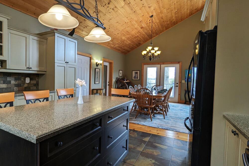 Photo of Kitchen in Rideau Lakes