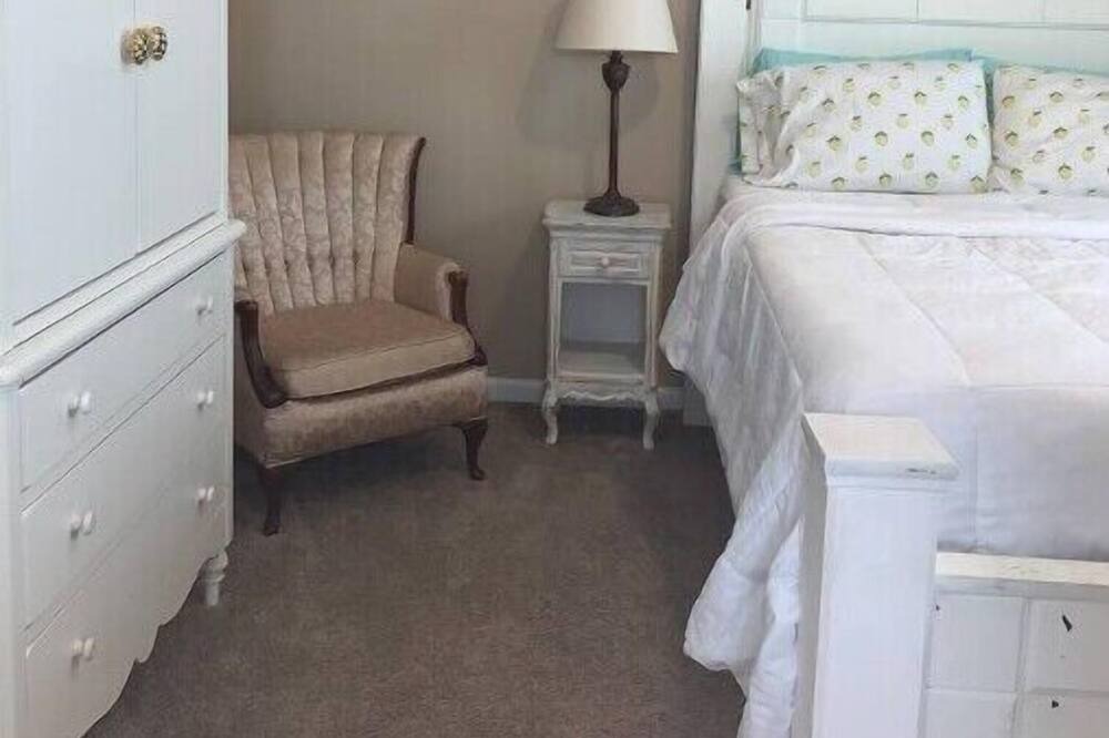 Photo of Bedroom in Barrett