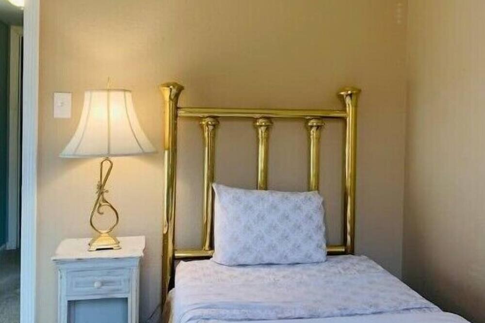 Photo of Bedroom in Barrett