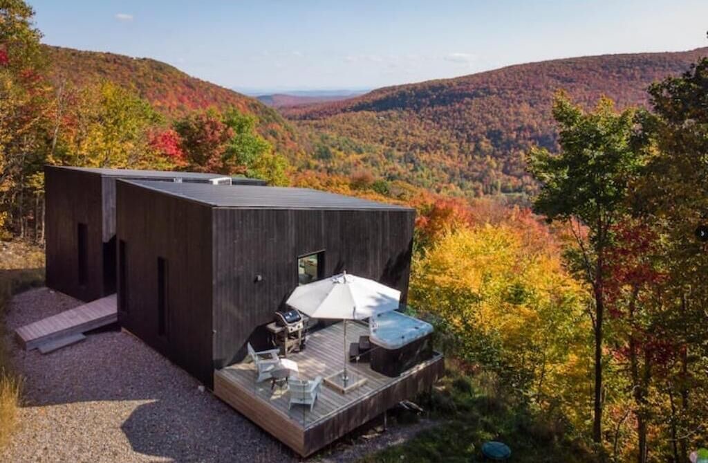 Photo of Outdoor in Bolton-Ouest