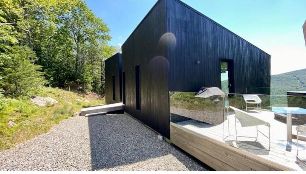 Photo of Outdoor in Bolton-Ouest