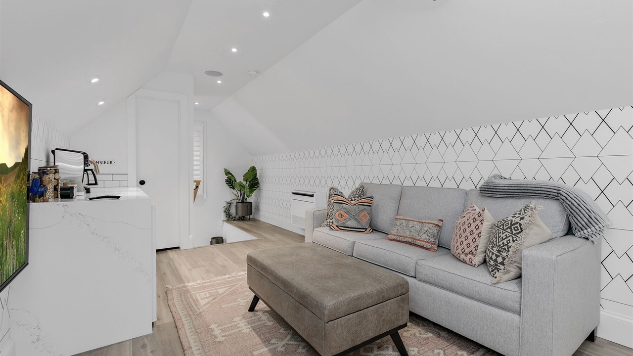 Photo of Livingroom in North End